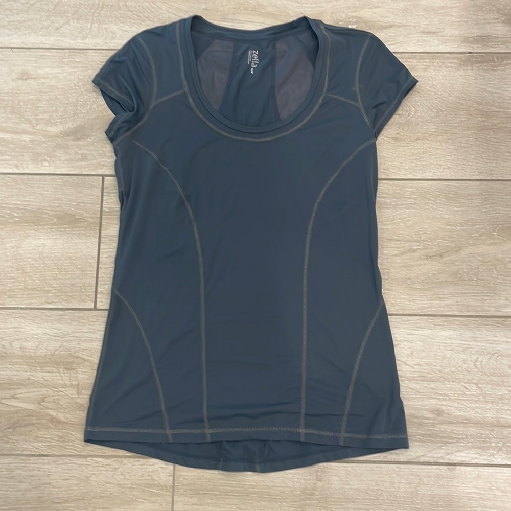 Z by Zella active workout short sleeve top